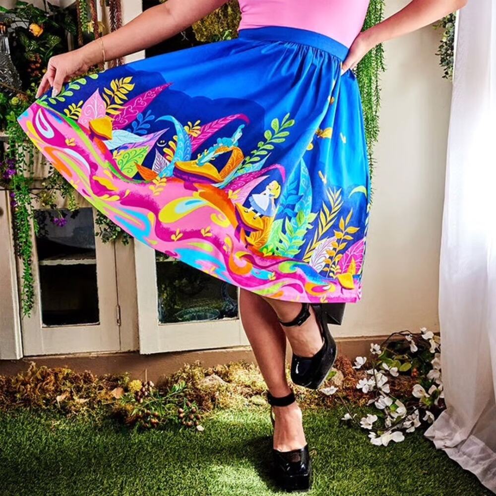 NWOT Stitch Shoppe by Loungefly X Disney Alice in Wonderland skirt 2x